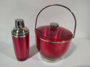 lot 91 image: Vintage Red Ice Bucket & Martini Shaker