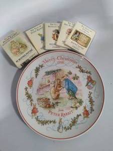 lot 92 image: Peter Rabbit Collectibles