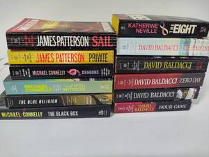 lot 121 image: Lot of Thriller Softcover Books