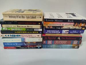 lot 123 image: Lot of Softcover Books