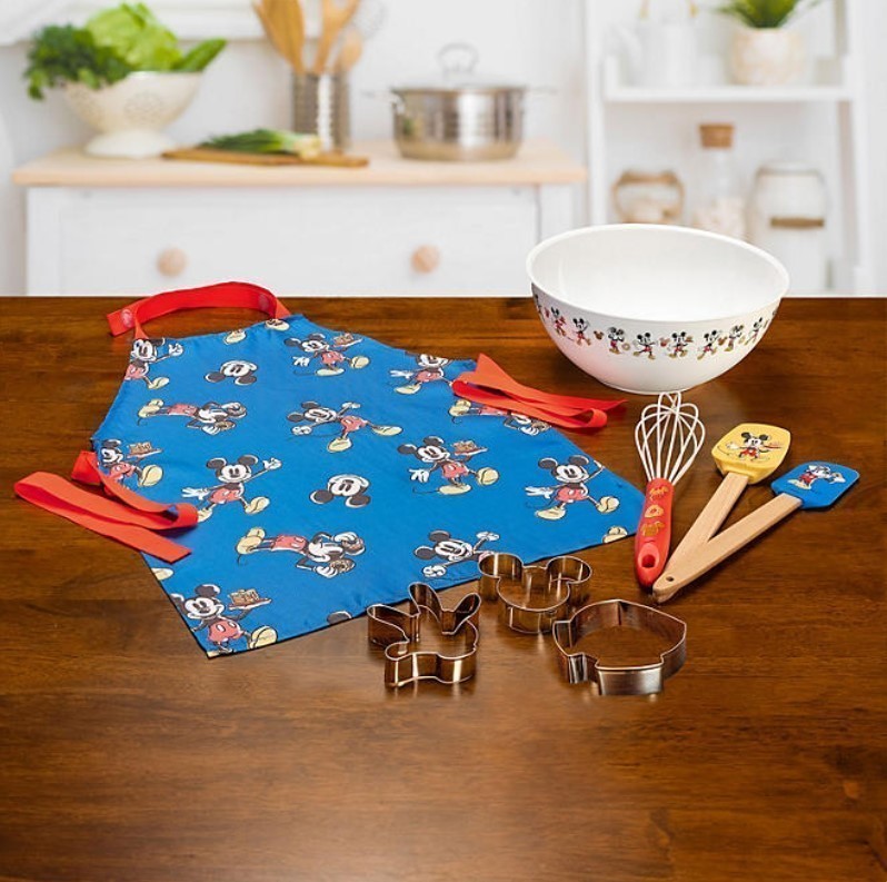 lot 315 image: NEW Disney 100th Anniversary Kids 8-Piece Baking Set - Mickey and Minnie