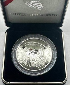 lot 22 image: US Mint Apollo 11 .999 Silver Proof Coin (amazing, only 400k made)