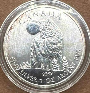 lot 37 image: 1oz .999 Silver Canadian Wildlife Round