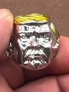 lot 55 image: Donald Trump Ring (around size 10 or 11)