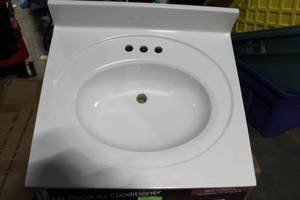 lot A-81 image: Glacier Bay 25 x 22 Cultured Marble Vanity Top in White