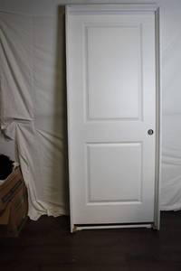 lot 97 image: Smooth Extra White Interior Door with Mounting Hardware
