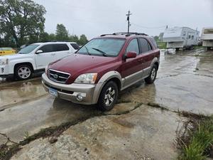 lot 7 image: 2006 Kia Sorento