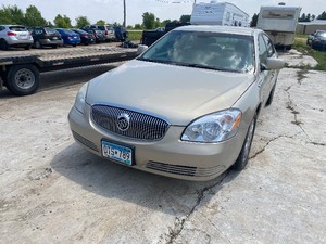 lot 15 image: 2007 Buick Lucerne