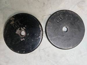 lot 7 image: Lot of a pair of 10LB One-inch Weight Plates (USED)
