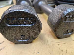lot 80 image: Lot of four 5LB Dumbbells (USED)