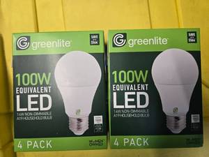 lot 126 image: Two Packs (8 Light Bulbs) of Greenlite LED 100W Equivalent (NEW)