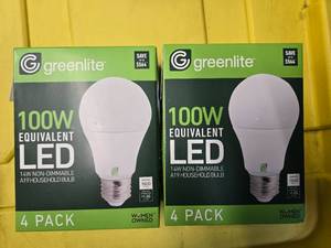 lot 128 image: Two Packs (8 Light Bulbs) of Greenlite LED 100W Equivalent (NEW)