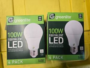 lot 132 image: Two Packs (8 Light Bulbs) of Greenlite LED 100W Equivalent (NEW)