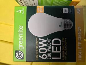 lot 143 image: Two Packs (8 Light Bulbs) of Greenlite LED 60W Equivalent (NEW)