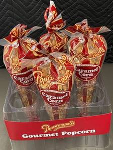 lot 44 image: GA3 - Set of 4 Popcornopolis Caramel Corn Cones