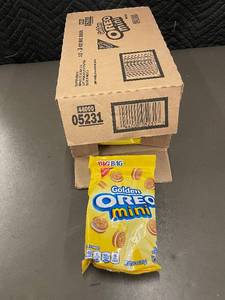 lot 422 image: Case of 12 Bags of Golden Oreo Mini Cookies