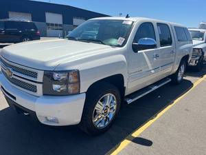 lot 16 image: 2012 GMC Sierra Denali AWD