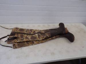 lot 10 image: Size 8 Hodgman Hip Boots