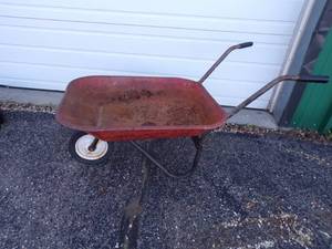 lot 20 image: Vintage Wheelbarrow Great Garden Art