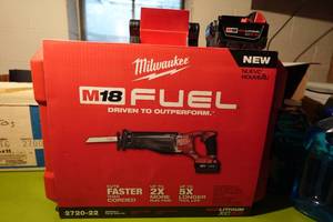 lot 322A image: Milwaukee M18 Fuel 18V Cordless Sawzall Kit