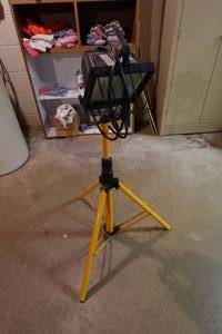 lot 426E image: Work Light on Stand
