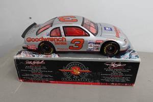 lot 206 image: Action Dale Earnhardt Winston Cup 25th Anniversary 124 Scale Stock Car Replica
