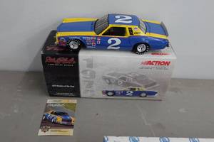 lot 210 image: Action Dale Earnhardt 1979 Monte Carlo 124 Scale Stock Car Replica
