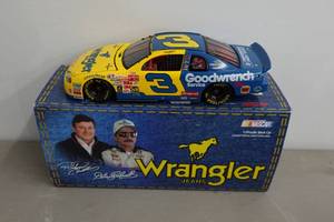 lot 219 image: Action Dale Earnhardt 1999 Wrangler Jeans 124 Scale Stock Car Replica