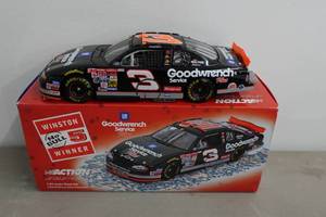lot 221 image: Action Dale Earnhardt 2000 70th Win 124 Scale Stock Car Replica