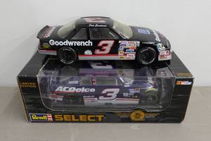 lot 230 image: 2 Dale Earnhardt 124 Scale Stock Car Replicas