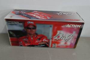 lot 263 image: Action Dale Earnhardt Jr 2000 Richmond Race 124 Scale Stock Car Replica