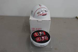 lot 286 image: Dale Earnhardt Jr 2002 164 Scale MLB All Star Game Set