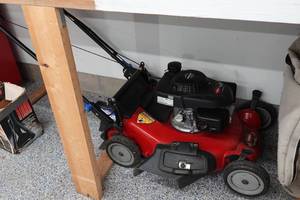 lot 312 image: Toro Self Propelled Gas Lawn Mower