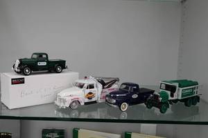 lot 341 image: Assorted Collector Truck Replicas