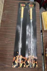 lot 344 image: 2 Shop Grill Roasting Sticks