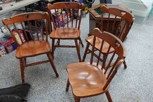 lot 366 image: 4 Kitchen Chairs