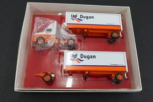 lot 376 image: Winross USF Dugan Semi Truck and Trailers 164 Scale Replica