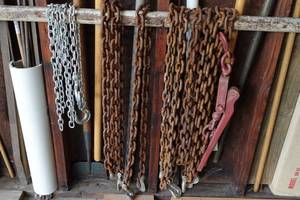 lot 410 image: Assorted Chains and Binders