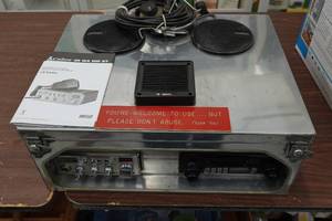 lot 196 image: Vintage Portable CB and Cassette Radio