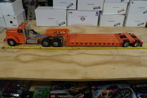 lot 21 image: Smith Miller Lowboy Semi Truck and Trailer Quality Metal Replica