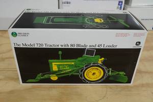 Ertl Precision Classics John Deere The Model 720 Tractor with 80 Blade & 45 Loader 1:16 Scale Replica
