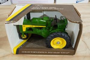 lot 52 image: Ertl John Deere 1958 Model 630 LP Tractor 116 Scale Replica