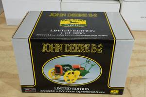lot 61 image: Specast John Deere B-2 116 Scale Replica Resin Tractor