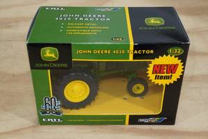 lot 66 image: Ertl John Deere 4020 Tractor 132 Scale Replica