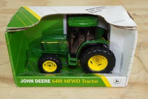 lot 68 image: Ertl John Deere 6410 MFWD Tractor 132 Scale Replica