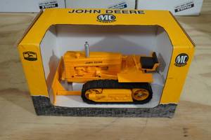 lot 74 image: John Deere MC Crawler Replica