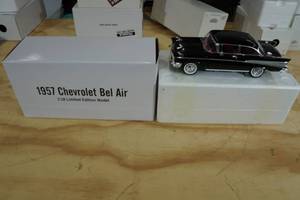 lot 109 image: Acme 1957 Chevrolet Bel Air 118 Scale Replica