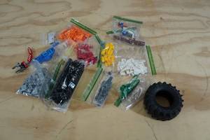 lot 138 image: Assorted Legos and Accessories