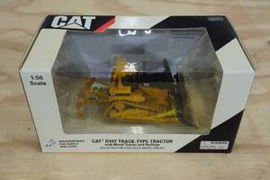 lot 151 image: Norscot CAT D10T Track-Type Tractor 150 Scale Replica