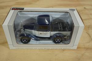 lot 164 image: Specast Limited Edition 1932 Ford Bank of Elk River Replica